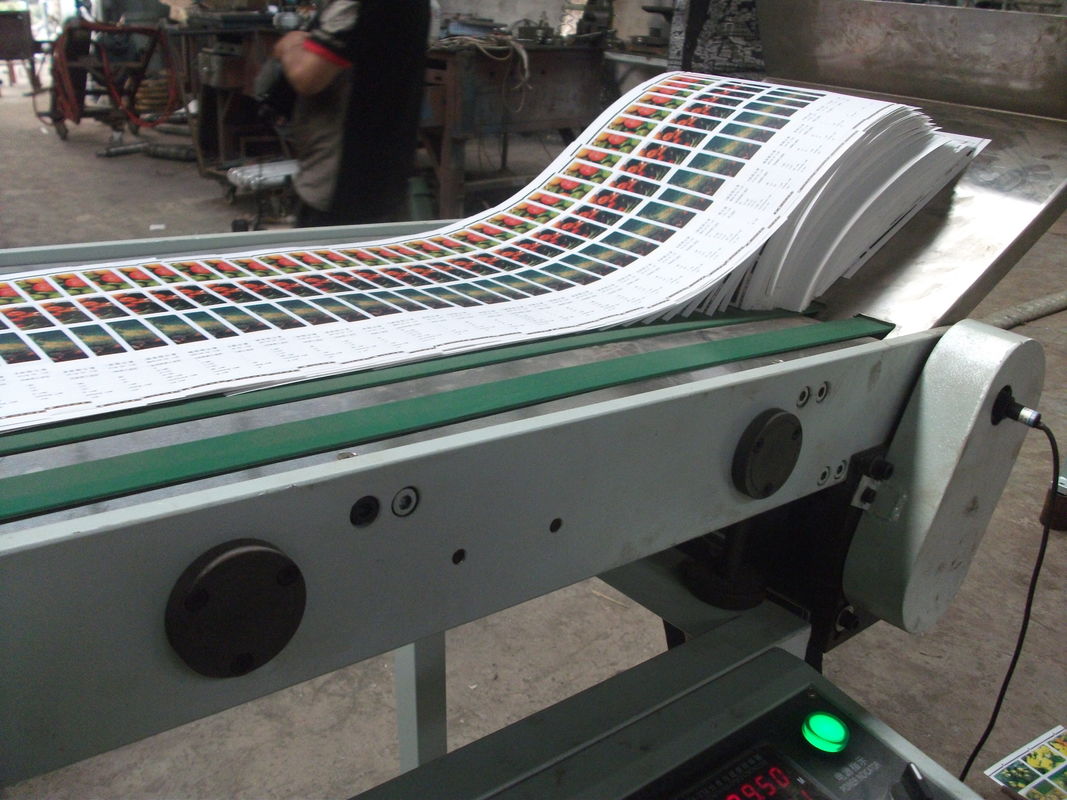 220/380v Narrow Web Flexo Printing Machine , 320mm Printing Press Cutting Machine