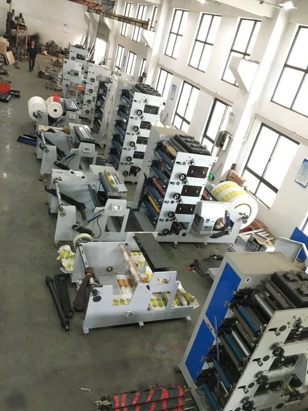 Paper Flexo Label Printing Machine 380V 3 phase 50HZ 6 Color With Sheeting